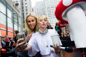 Miley Cyrus, Tish Cyrus